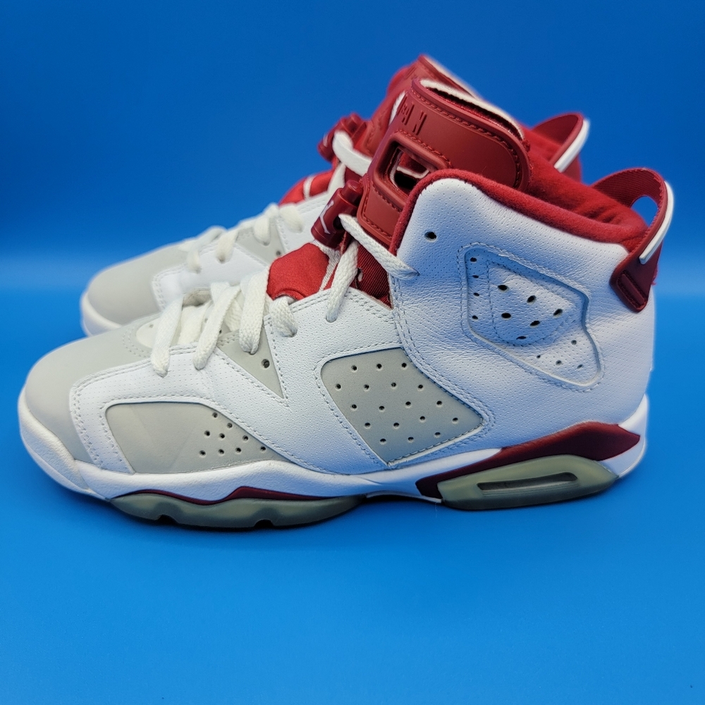 Nike Air Jordan 6 Retro Alternate Hare GS Kids Shoe Size 5.5Y White Grey Red